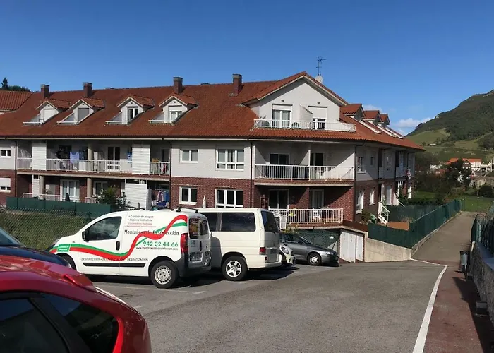 Ria De Boo, Con Patio Privado Boo De Pielagos